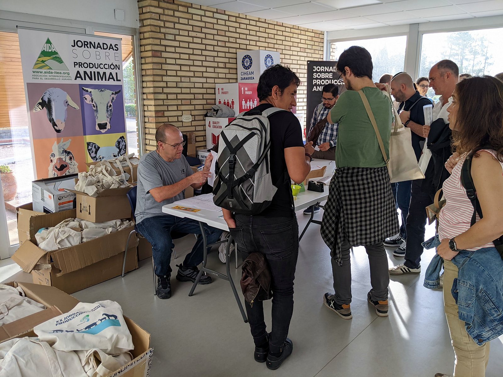 Jornadas AIDA 2023. Acreditación y entrega de documentación