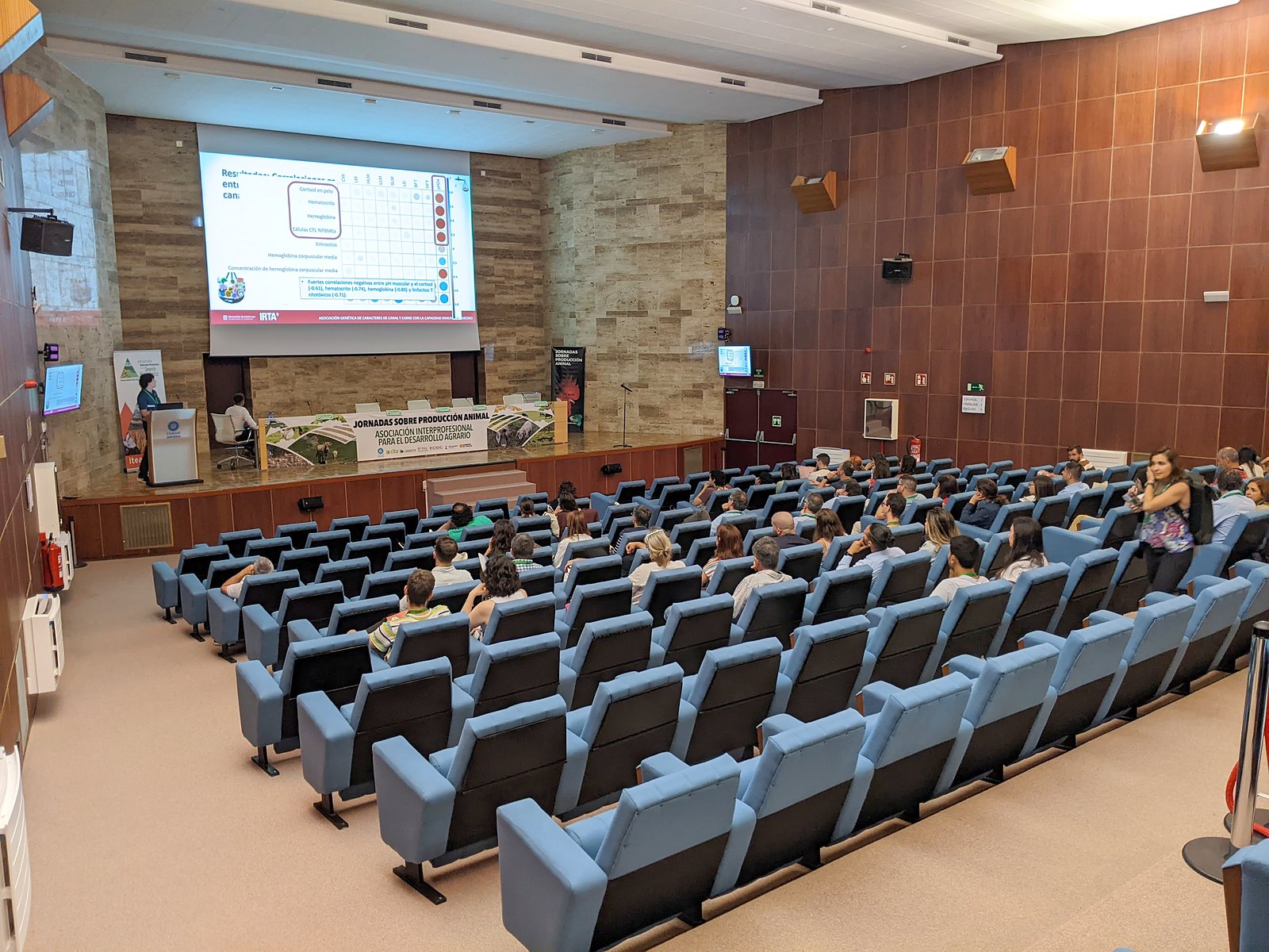 Jornadas AIDA 2023. Primeras sesiones y pósteres